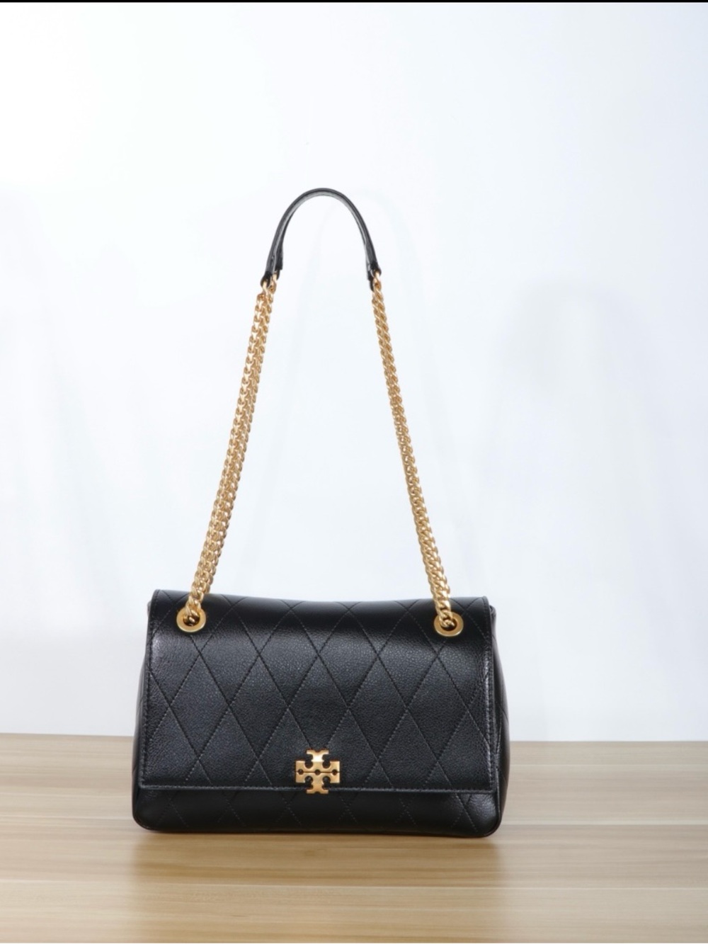 💕Tory Burch Black Quilted Shoulder Bag with Gold Hardware